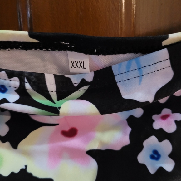 NWOT Women's swim boy shorts - Picture 3 of 3